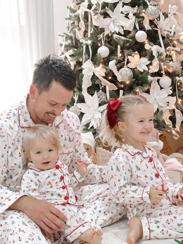 Santa's Crew Pajamas Men Size